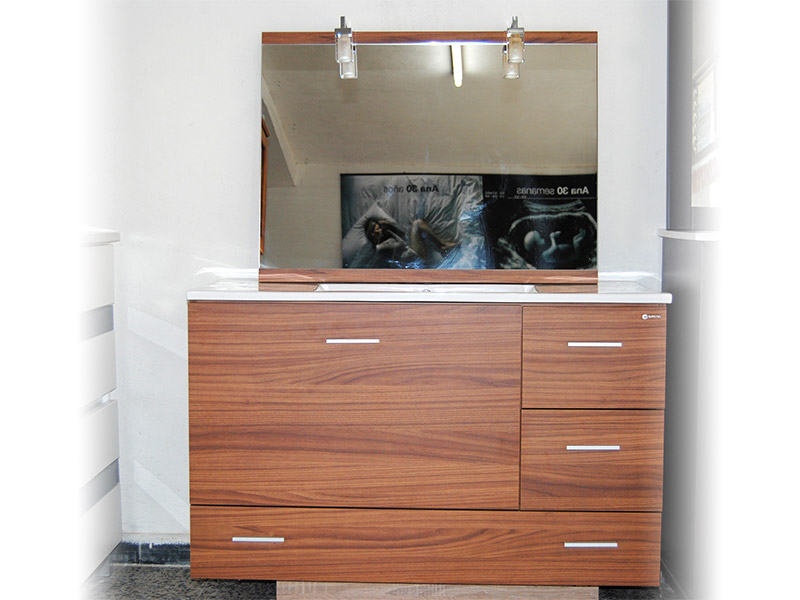 BAÑO COLGAR COLOR NOGAL (100*46*62 AL) + ESPEJO